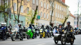 Motocykliści sprawią, że na Rynku Kościuszki poleje się krew Dziecko, LIFESTYLE - Kolejny raz białostoccy motocykliści organizują imprezę, której celem jest zbiórka krwi potrzebnej chorym dzieciom.
