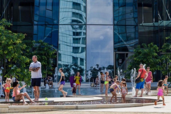 Dzień Dziecka na placu Europejskim Dziecko, LIFESTYLE - Z okazji Dnia Dziecka Ghelamco Poland zaprasza na plac Europejski.