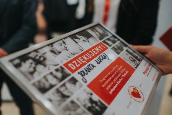 Znana odzieżowa marka C&A pomaga w sfinansowaniu rehabilitacji Dziecko, LIFESTYLE - 5 tysięcy… EURO – to kwota, jaką Fundacji „Pomóż Im” podarowała sieć odzieżowa C&A.