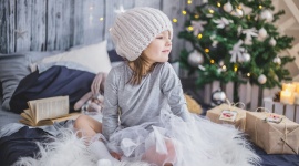 Prezent na mikołajki dla dzieci do 30, 50 i 150 zł Dziecko, LIFESTYLE - Żeby mikołajkowy prezent był nie tylko trafiony, ale także dobrej jakości, wcale nie musi kosztować fortuny. Zebraliśmy dla Was pomysły na upominki w trzech przedziałach cenowych - do 30, 50 i 150 zł!