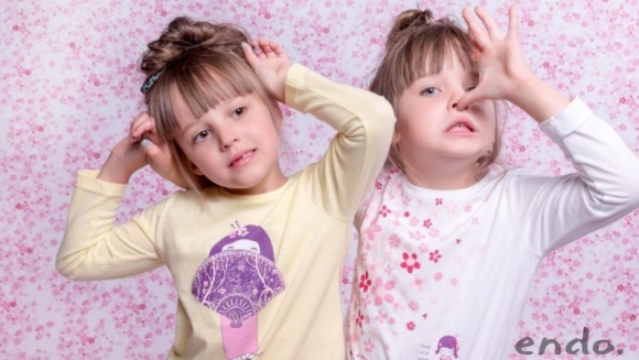 Rodzeństwo – jak wspierać relację i nie potęgować konfliktów? Dziecko, LIFESTYLE - Więź jaka łączy rodzeństwo jest wyjątkowa, choć często pełna skrajnych emocji. Stawia to przed rodzicami wyzwanie – kłótnie, zazdrość, niezrozumienie z powodu różnicy wieku, to najczęstsze problemy, z którymi muszą się zmagać.