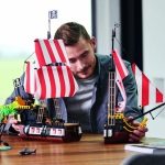 Odkryjcie epicki wrak statku z zestawem LEGO® Ideas Piraci z Zatoki Barakud